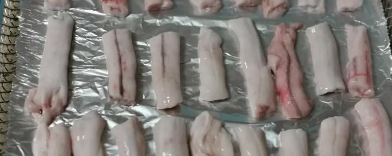 牛骨髓主要属于脂肪还是蛋白质呢