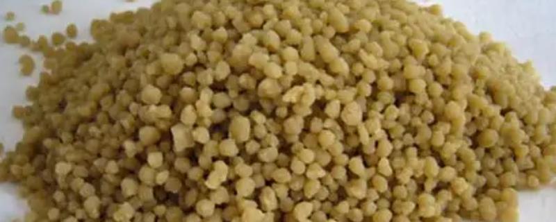 氮肥跟磷肥的区别在哪里，它们在作用和效果方面有哪些不同之处