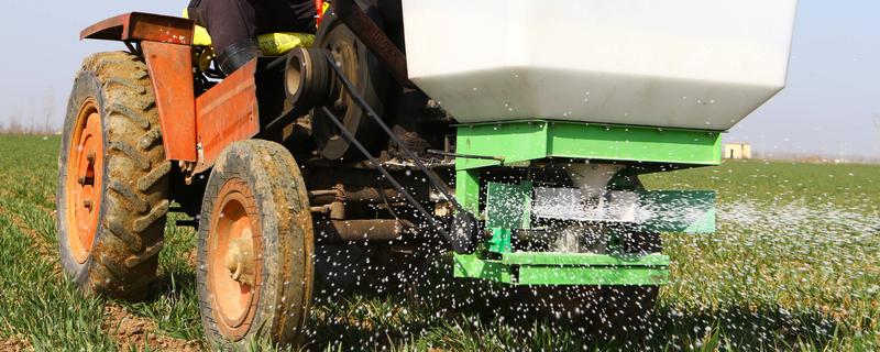 冲施肥的种类都有哪些，包括无机肥类型和有机肥类型