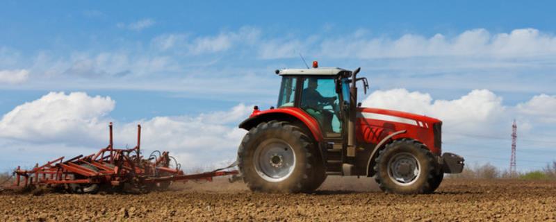 使用新拖拉机之前具体要注意什么，在驾驶之前务必要拧紧连接部件