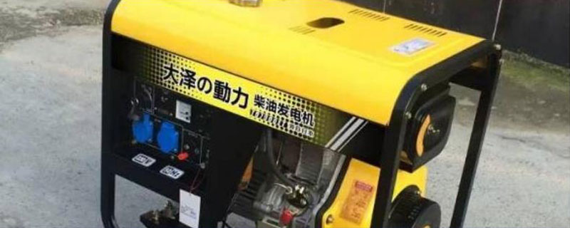 当柴油机的机油和水混合在一起时应该如何处理，其处理方式通常可通过加热蒸发来除去水分