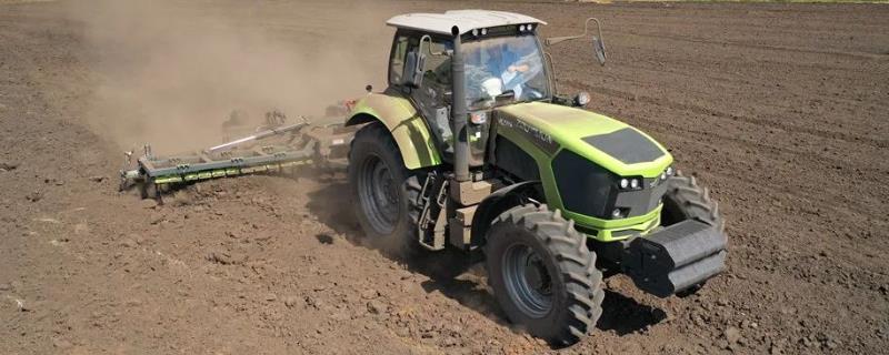 拖拉机轮胎磨损的具体原因有哪些，轮胎气压过高或者过低都会严重缩短轮胎寿命