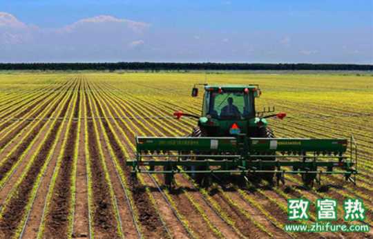 农业机械化迈出新步伐