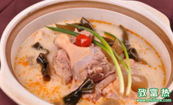 老鸭汤的做法?老鸭汤里面要放什么药材?