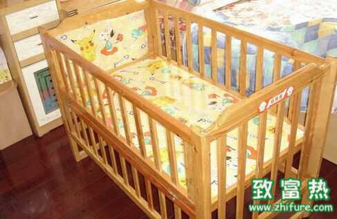 怎样防止宝宝睡觉掉下床?