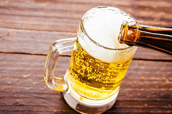 菠萝啤含酒精吗