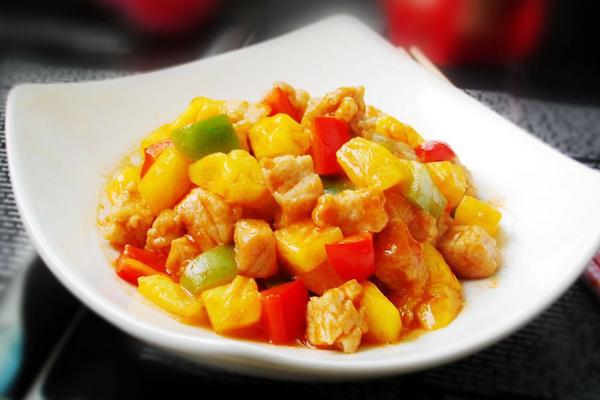 菠萝咕噜肉能不能用凤梨代替