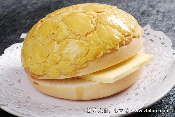 冰火菠萝油怎么吃