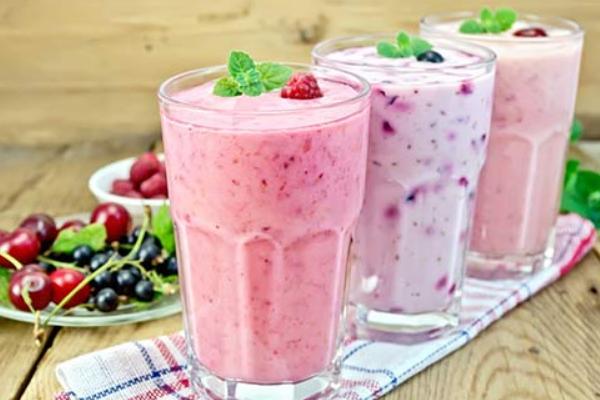 菠萝奶昔的做法大全