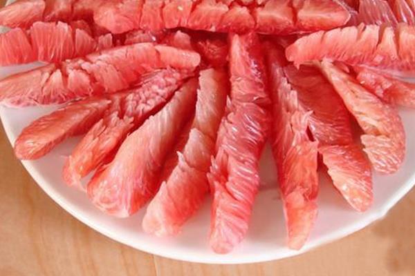 来月经可以吃柚子吗