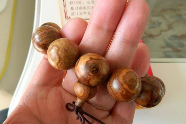 糠梨和油梨的区别是什么