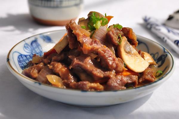 洋葱炒牛肉的做法大全