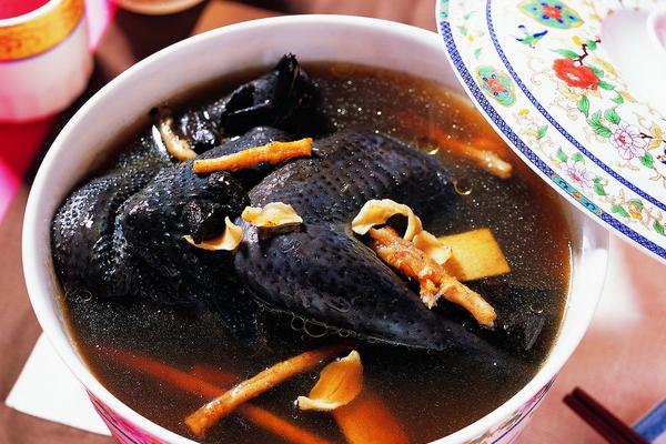 乌鸡怎么做好吃又营养?