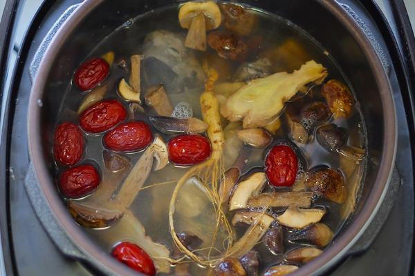 乌鸡怎么做好吃又营养?