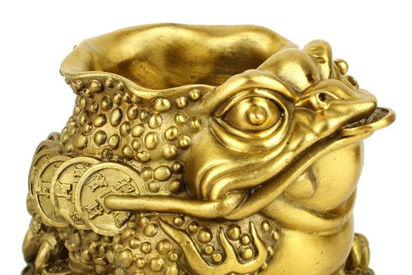 招财蟾蜍怎么摆放?