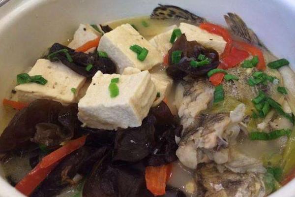 白鲢鱼怎么做好吃?