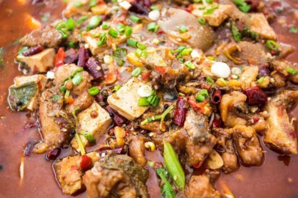 白鲢和花鲢哪个好吃一些?