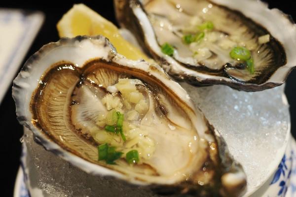 生蚝和扇贝的区别是什么?