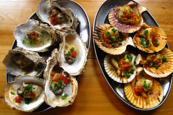 生蚝和扇贝的区别是什么?