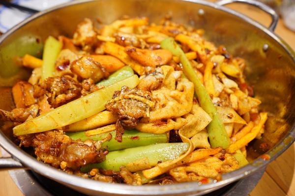 香辣干锅牛蛙的做法大全