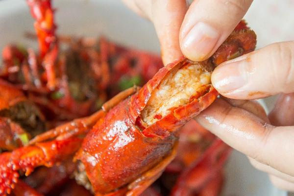 小龙虾怎么吃?