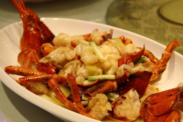 波士顿龙虾和澳洲龙虾的区别是什么?