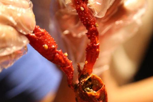 小龙虾怎么剥最方便?