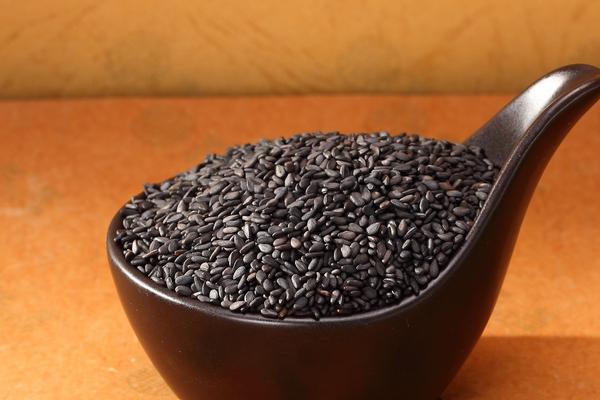 生芝麻和熟芝麻的区别是什么?
