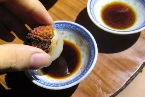 荔枝蘸酱油好吃吗