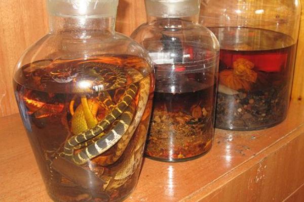 蜈蚣泡酒有什么功效作用?