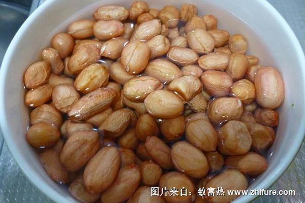 孕妇可以吃水煮花生吗?