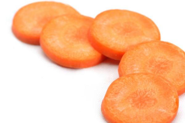 吃胡萝卜的好处是什么 胡萝卜一天吃多少好