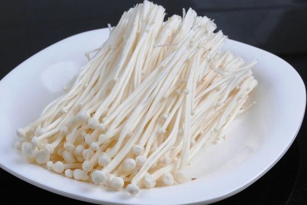 金针菇图片大全 什么是金针菇