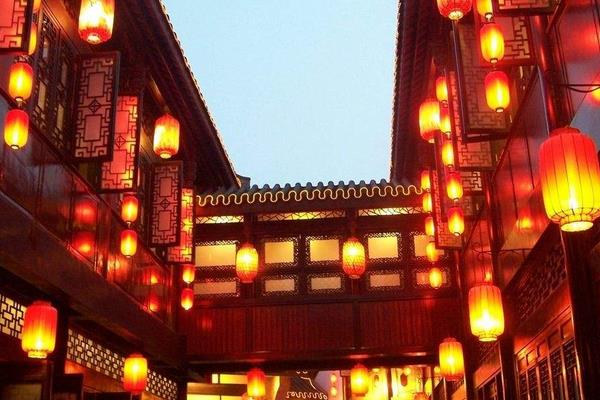 春节去哪里旅游比较好玩又便宜（国内、国外） 春节自驾游景点攻略