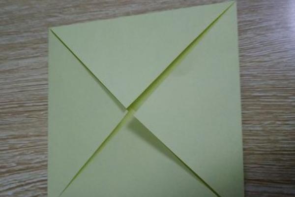 水仙花简笔画怎么画(图解步骤) 水仙花怎么折