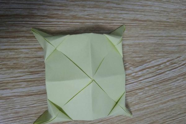 水仙花简笔画怎么画(图解步骤) 水仙花怎么折