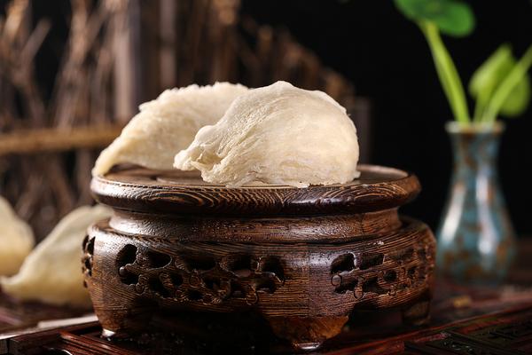 冬虫夏草和燕窝哪个好 吃燕窝的作用