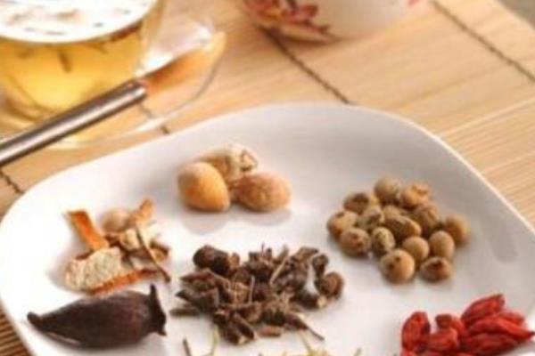 半夏白术天麻汤功效与作用 半夏白术天麻汤的做法