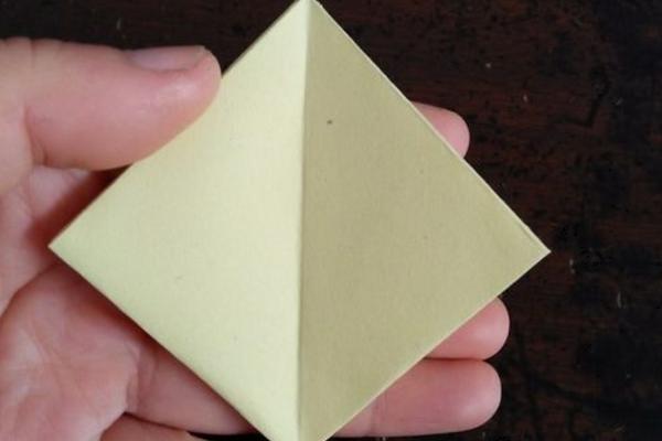 郁金香怎么折(图解步骤) 郁金香简笔画步骤教程