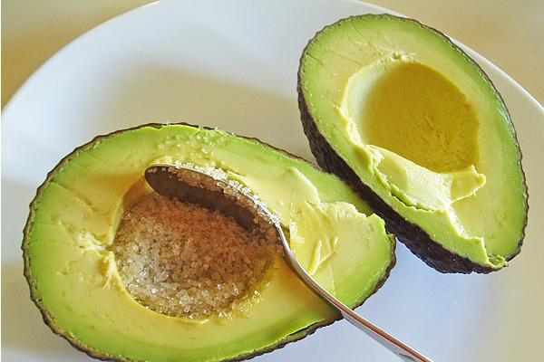 牛油果是什么季节的水果 怎么切牛油果