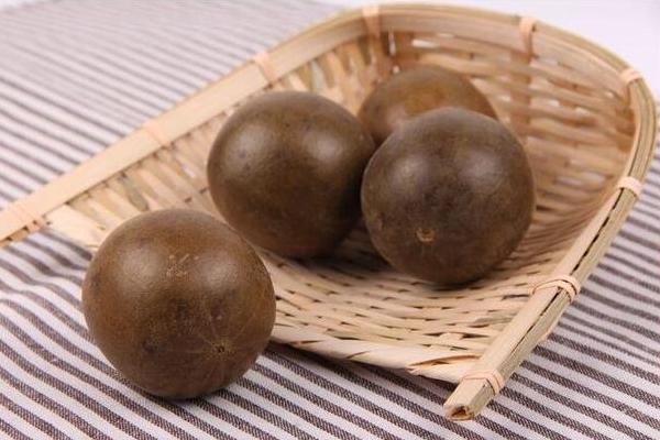 罗汉果泡水喝能减肥吗 罗汉果甜吗