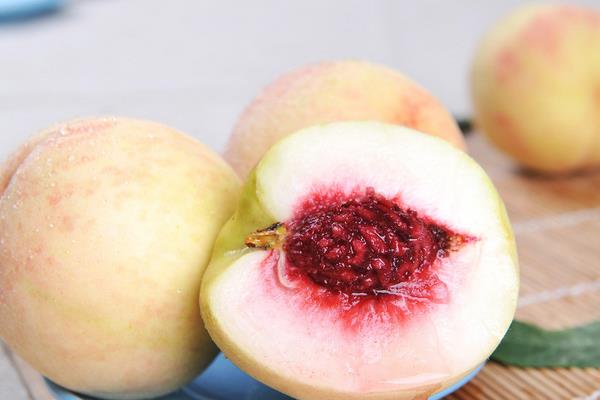 水蜜桃成熟季节(几月) 水蜜桃哪个品种好