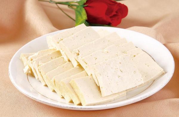 吃猪血会拉黑便吗 猪血不能和什么一起吃