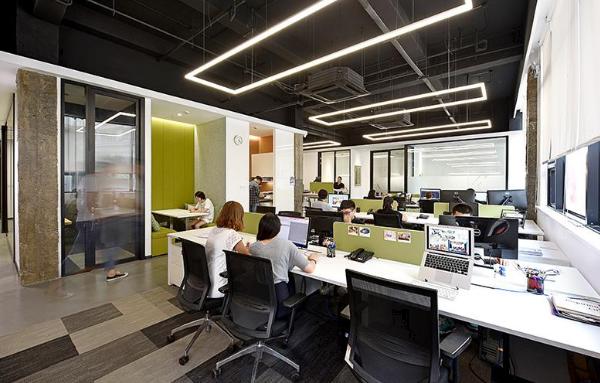 梦见办公室很多人是什么意思 梦到原来的办公室有什么预兆