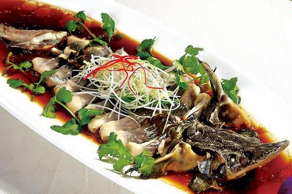 市场价格多少钱一斤 鲟鱼和中华鲟的区别是什么