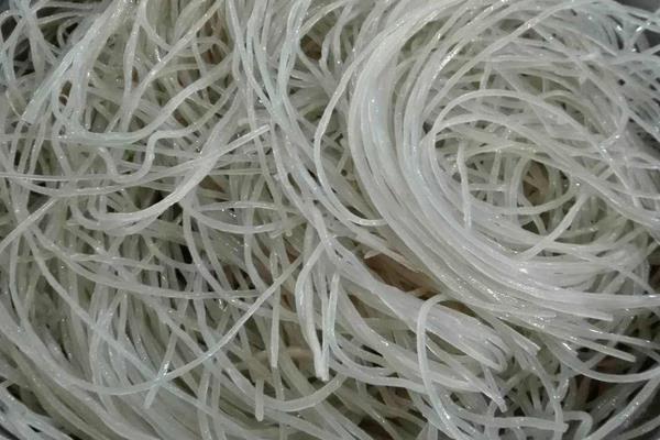 红薯粉怎么做好吃又简单 红薯粉可以做什么