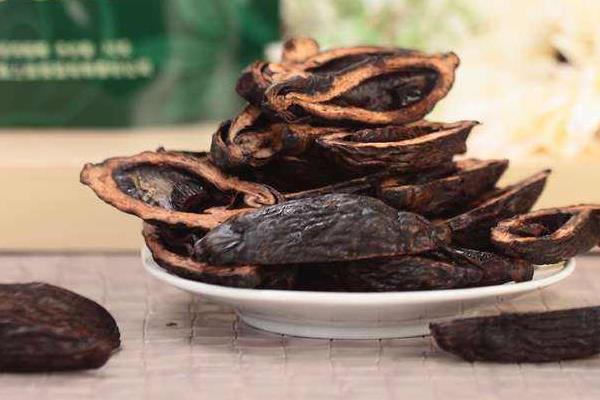 槟榔加烟法力无边段子的意思及解释 槟榔加烟什么感觉