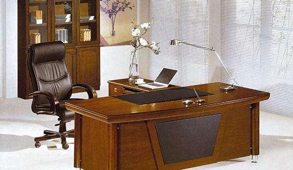 办公桌能不能正对门 办公桌正对门怎么化解