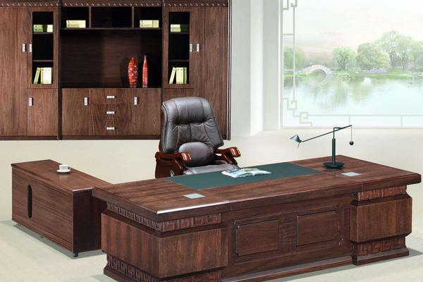 办公桌能不能正对门 办公桌正对门怎么化解