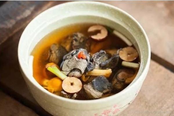 胃不好能吃乌鸡煲汤吗? 小孩能喝乌鸡汤吗